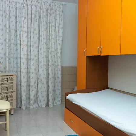 Fronte Mare Торре-Сан-Джованни-Удженто